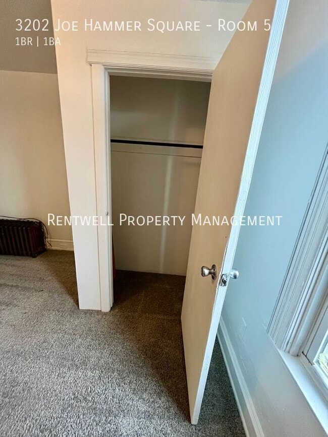 Photo - 3202 Joe Hammer Sq Unidad Room 5