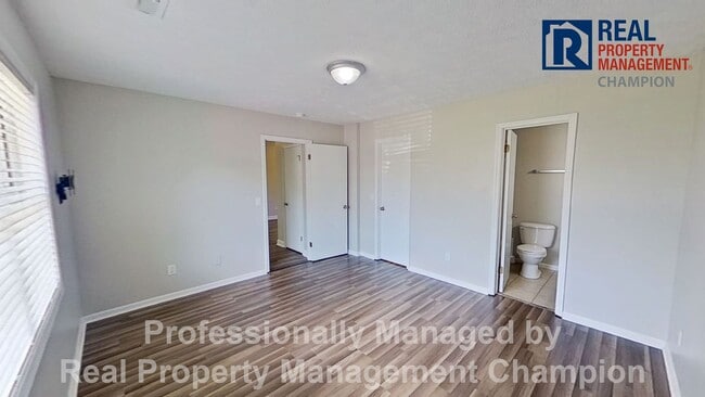 Photo - 2BD/2BA Home with Fenced Back Yard
