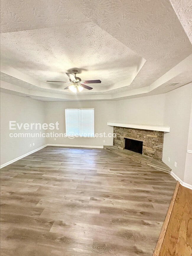 Photo - 265 Lazy Hollow Ln