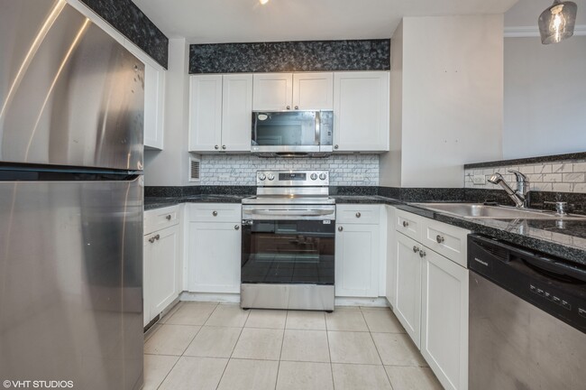 Photo - 300 Mamaroneck Ave Unit 825