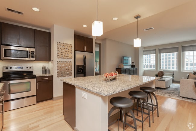2BR,2BA - 1610F B2E - KITCHEN