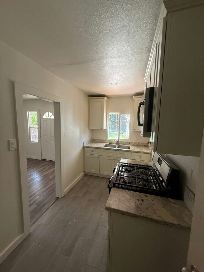 Photo - 3420 Lemon St Apartment Unit 3422