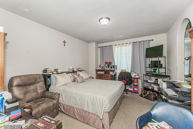 Photo - 3549 Taylor Ln