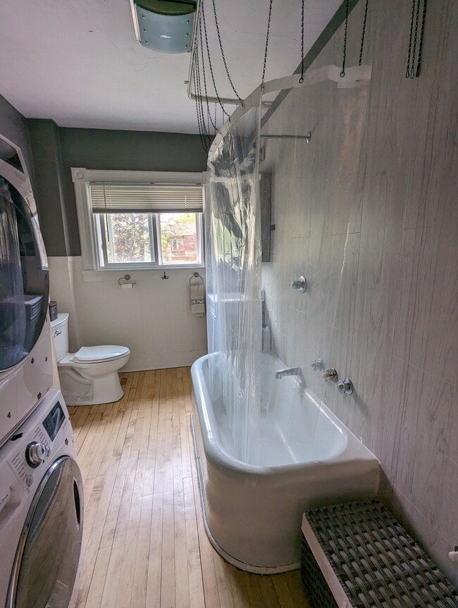 Photo - 519 Carson St Unit Upper