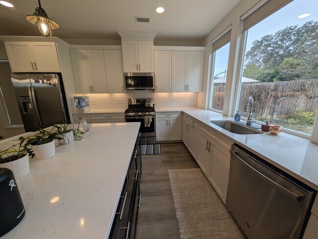 Photo - 454 Grand Oaks Rd