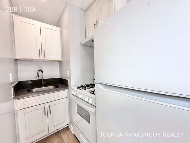 2035 1/2 W Martin Luther King Jr Blvd-