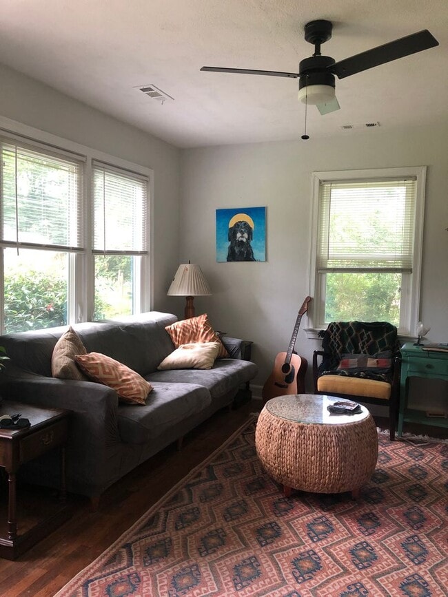 Photo - 2/1, Charming home with Flexible move-in