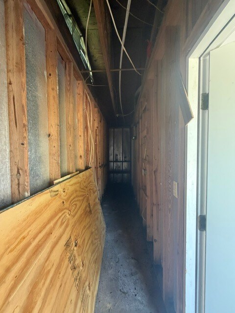 Photo - 202 Adams Dr