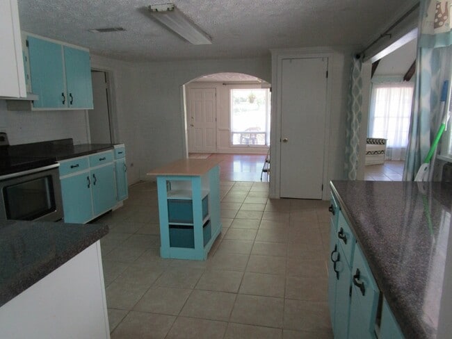 Photo - 2 Bedrooms, 2 Bathrooms - Kingston Home