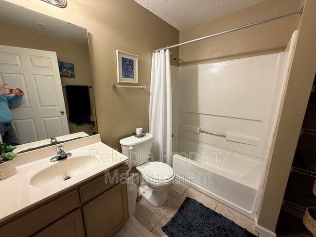 Photo - 203 Sturbridge Dr