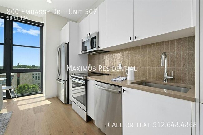 Photo - 800 Embassy Dr Unidad 507