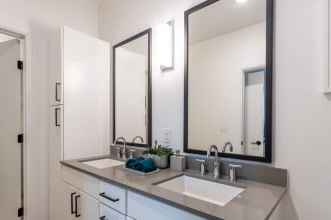 Photo - 2 bedroom in Austin TX 78702 Condo Unit 2018