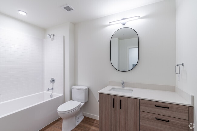 3BR, 3BA - 2,062SF - Bathroom
