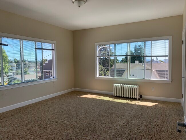 Extra Large Bedroom