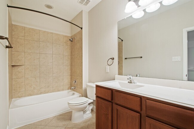 Photo - 20102 Three Chutes Ln