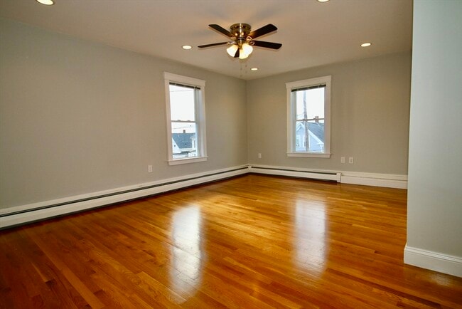 Photo - 2 Forest St Unidad 2