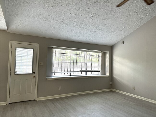 Photo - 11411 Graywood Dr