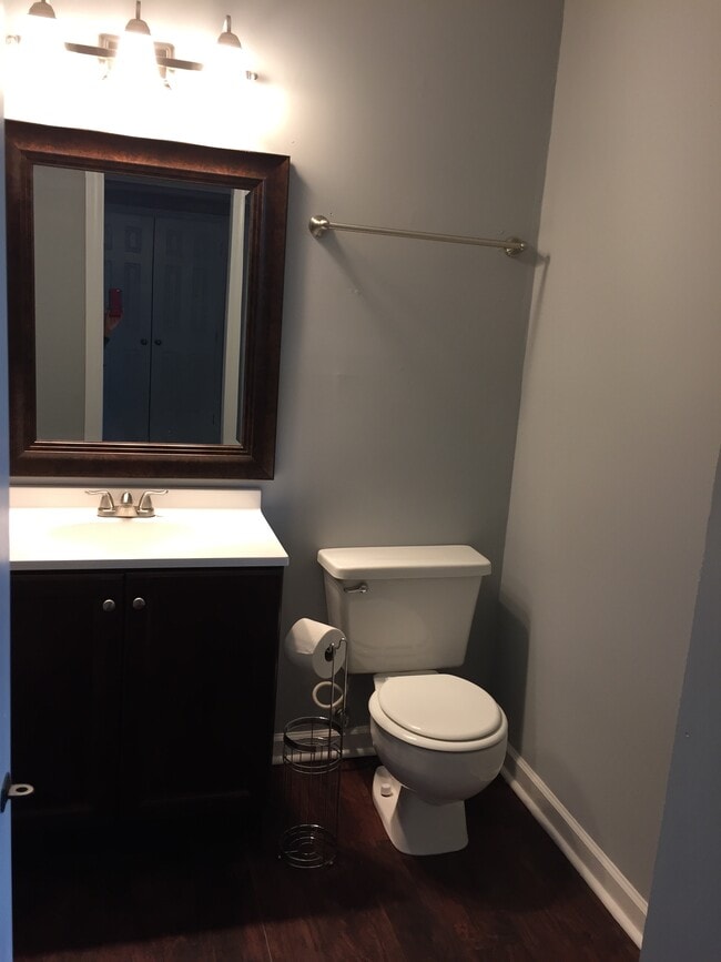 Master Bathroom (walk-in shower not shown) - 6816 Ray Rd
