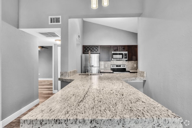 Building Photo - 2890 N Oakland Forest Dr Unit 201 Rental