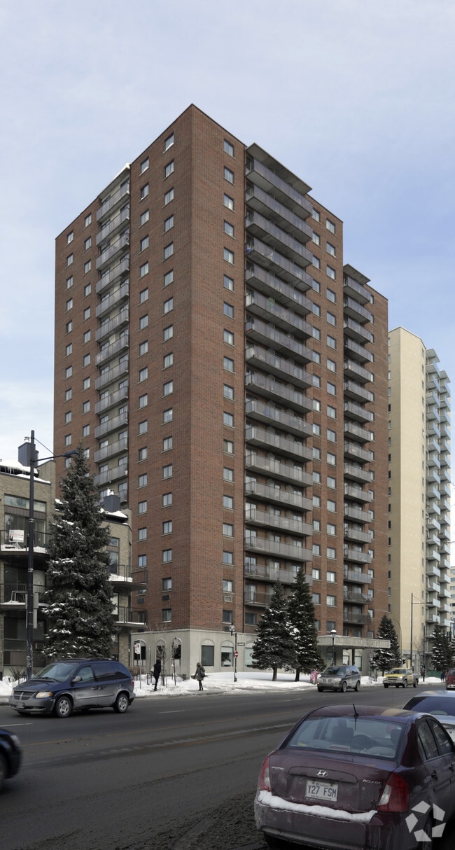 Building Photo - The Tadoussac Apartments