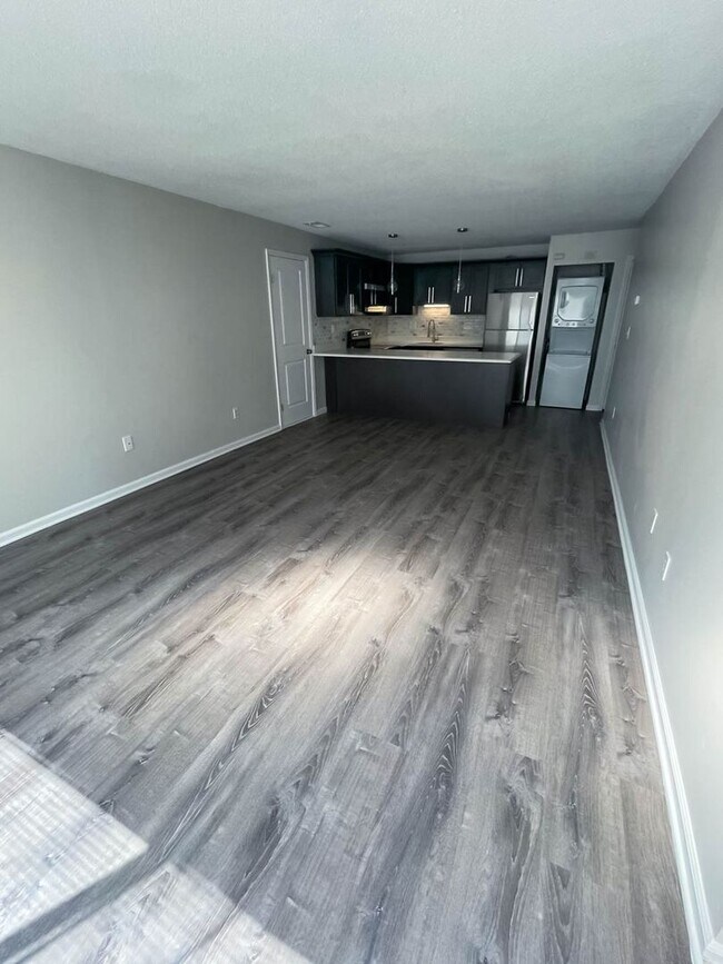 Photo - 1 Bed Condo w/ Laundry and Parking Unit 471 Whalley Ave  - A