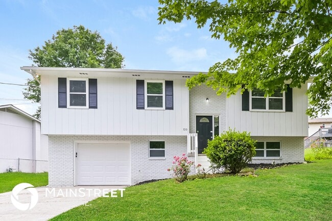 Photo - 720 N Whispering Oak Cir