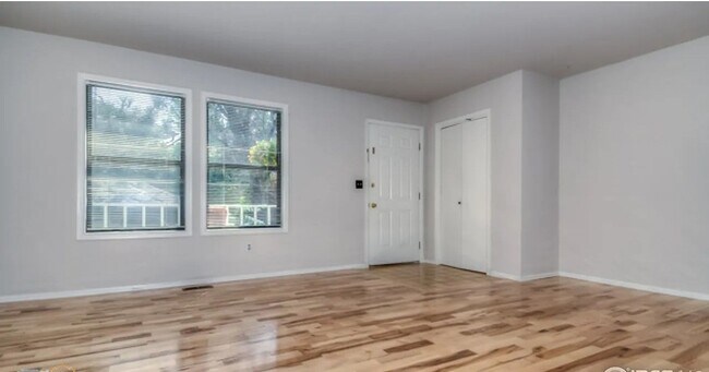 Photo - 1253 Elder Ave