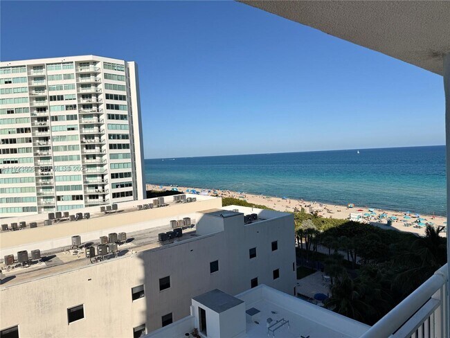 Building Photo - 6969 Collins Ave Unit 903
