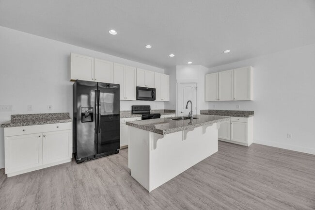 Photo - 3 Bedroom Townhome in Riverton!