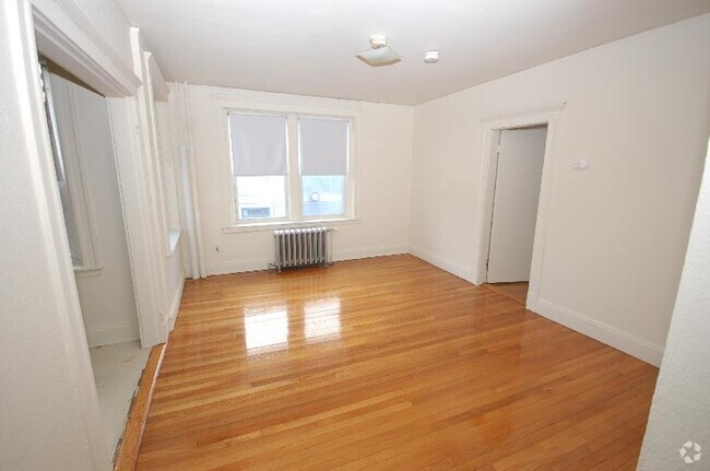 Building Photo - 1161 Boylston St Unit 1 Rental