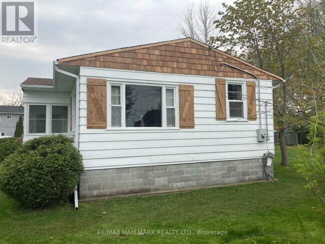 Photo - 824 Paradise Dr