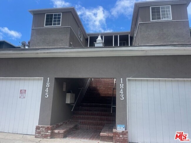Building Photo - 1845-1845 1/2 S Beverly Glen Blvd Rental