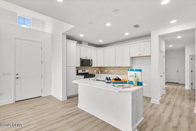 Photo - 8912 Parrot Pl