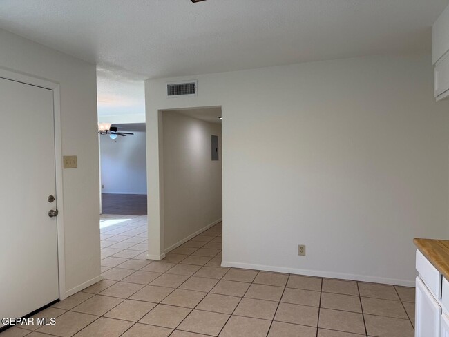 Photo - 293 Atlantic Rd