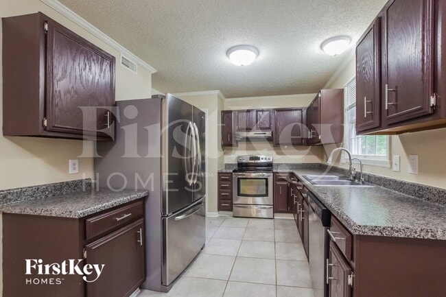 7225 Rollingridge Dr