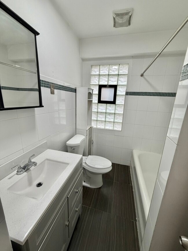 Photo - 4727 S Harding Ave Unit 2