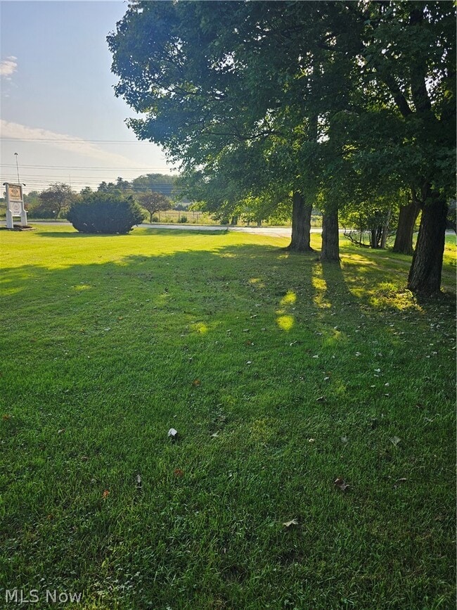 Photo - 2572 Brecksville Rd