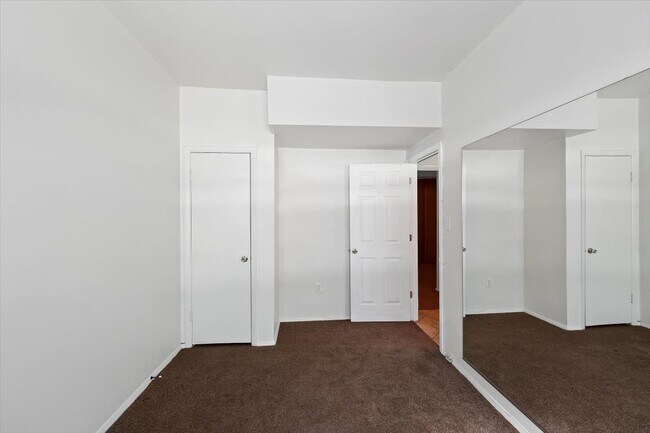 Photo - 8032 Sandy Spring Rd