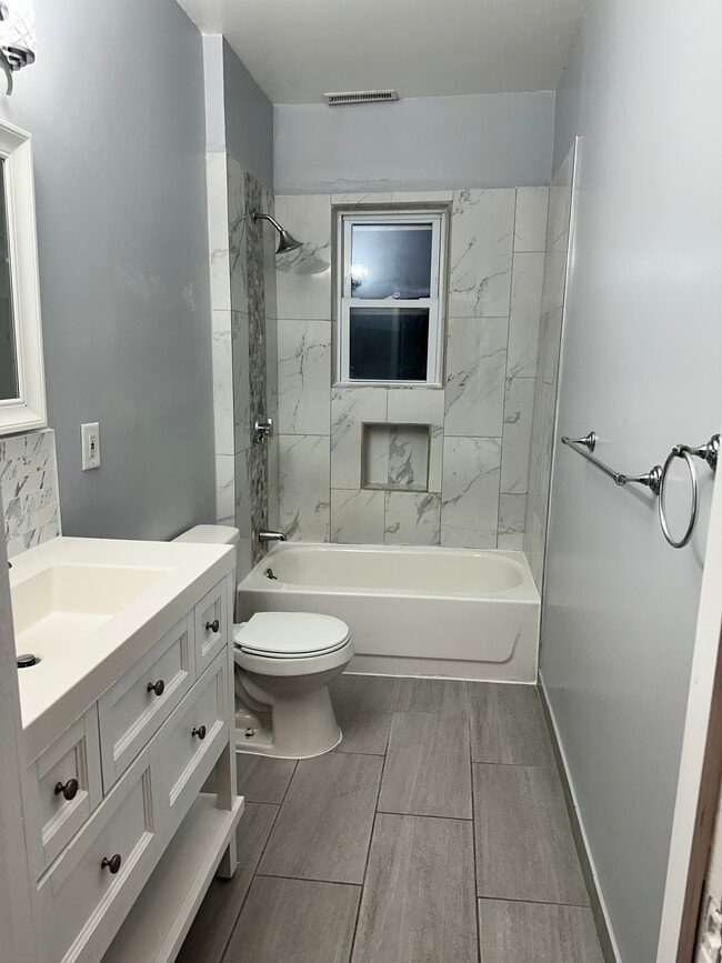 Building Photo - 16 Sabra St Unit Raisa