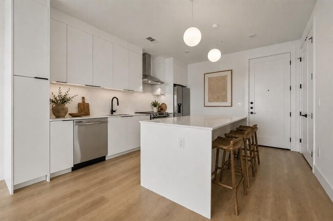 Photo - 1701 Simond Ave Unit 642