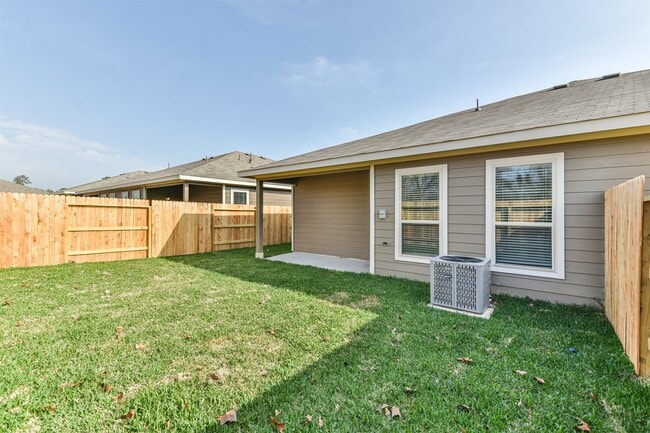 Photo - 9800 Grosbeak Ln