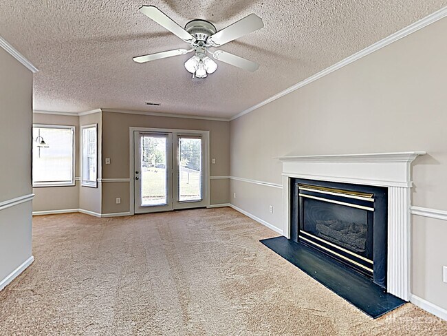 Photo - 800 Suequay Court Gastonia NC