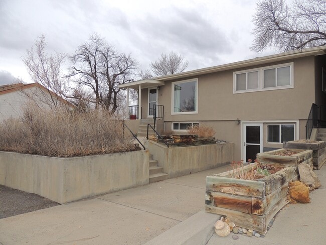 Photo - 408 Dressell Dr House