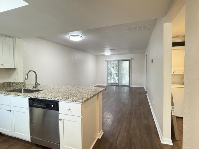 Photo - 4307 Holly Tree Rd