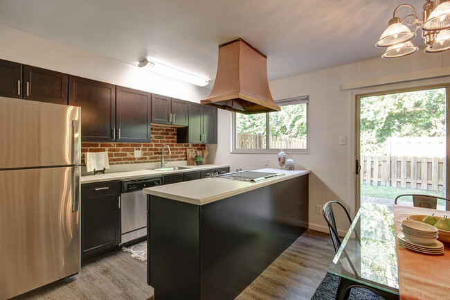 Building Photo - Georgetown of St. Louis Rental