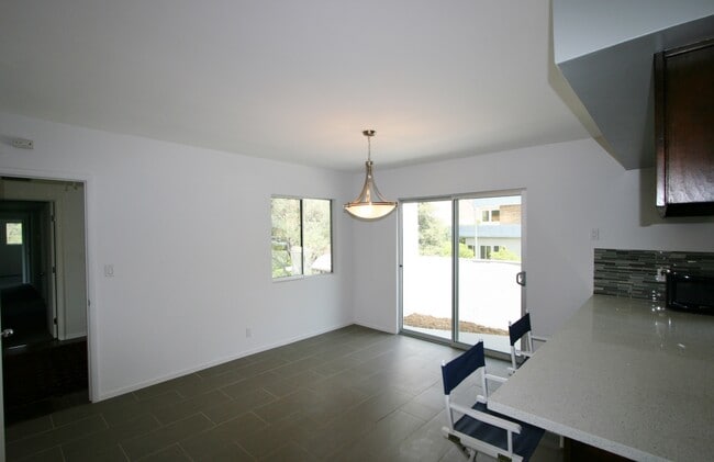 Dining - 2657 Zorada Dr