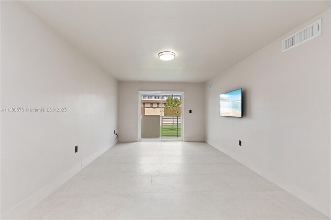 Photo - 13200 NE 7th Ave Unit 122