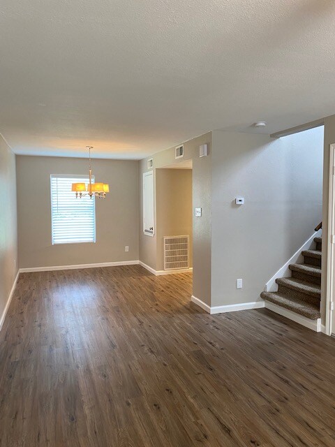 Photo - 404 S Texas Dr