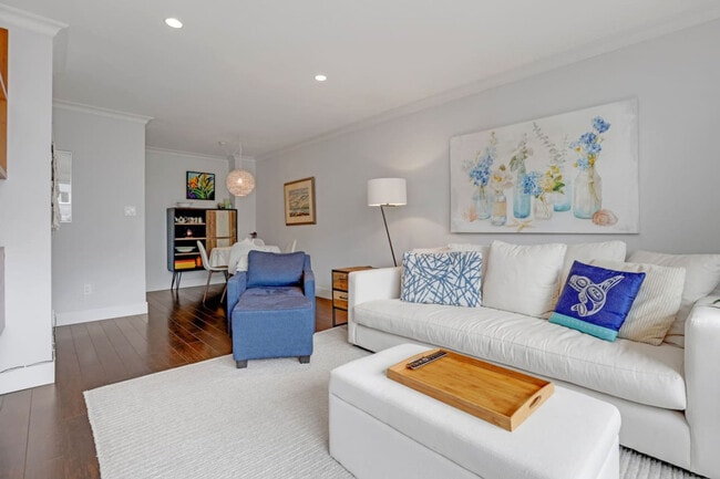 Photo - 2040 Cornwall Ave Unité SI ID1051875P