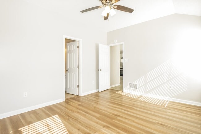 Photo - 4427 Pecan Creek Cir N